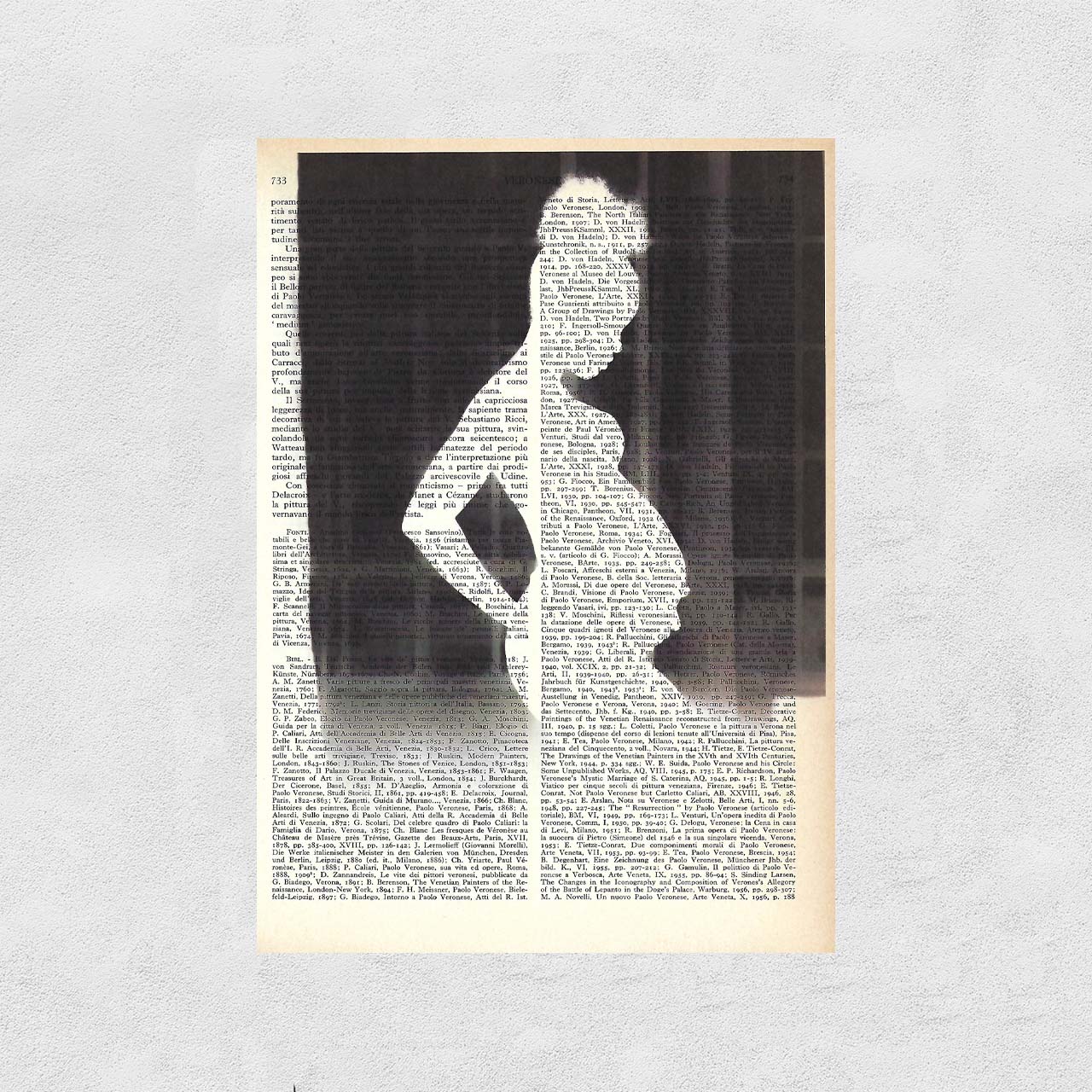Mix-up: Silhouette of a pregnant woman